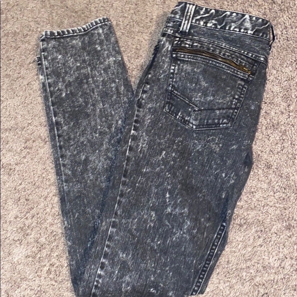 Women’s Vans jeans